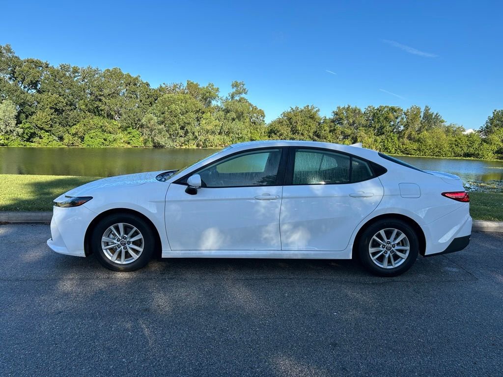 2025 Toyota Camry LE photo 2