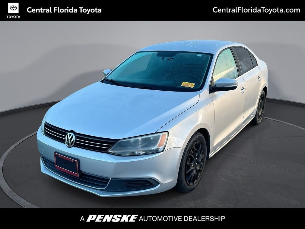 Used 2013 Volkswagen Jetta 2.5L SE Sedan