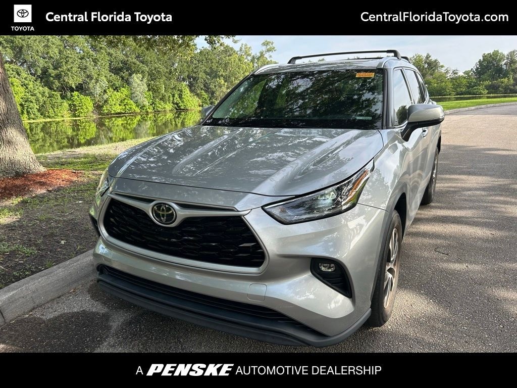 Used 2021 Toyota Highlander XLE SUV