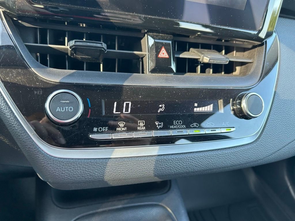 2023 Toyota Corolla LE - Photo 25