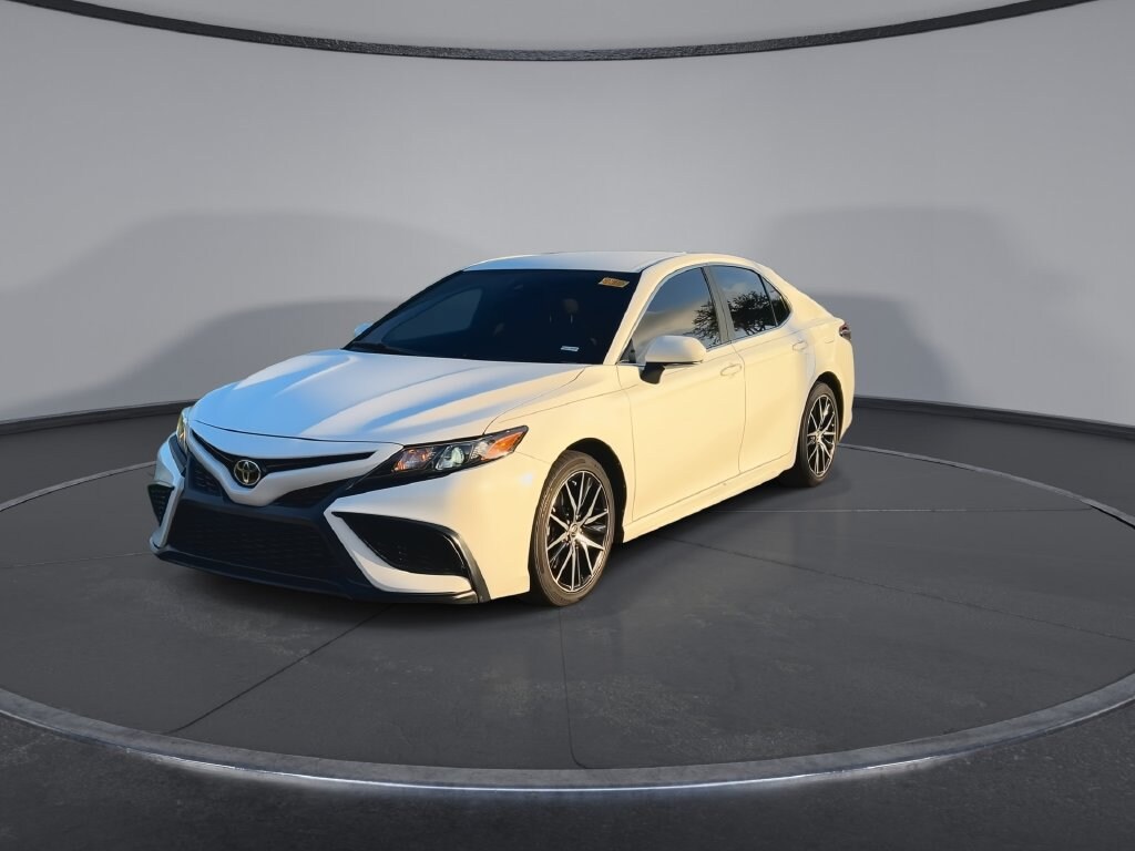 Used 2023 Toyota Camry SE Sedan