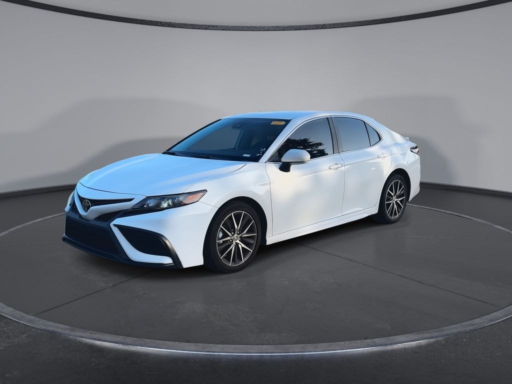 Used 2024 Toyota Camry SE Sedan