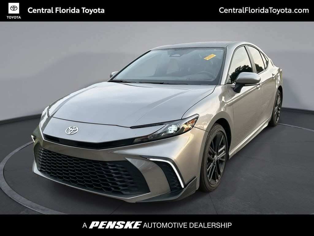 Used 2026 Toyota Camry SE Sedan