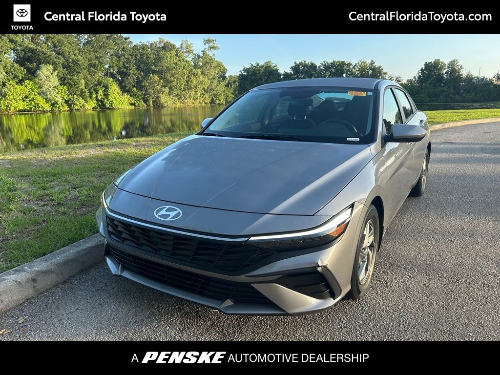 2025 Hyundai Elantra 2.0 SE IVT's photo