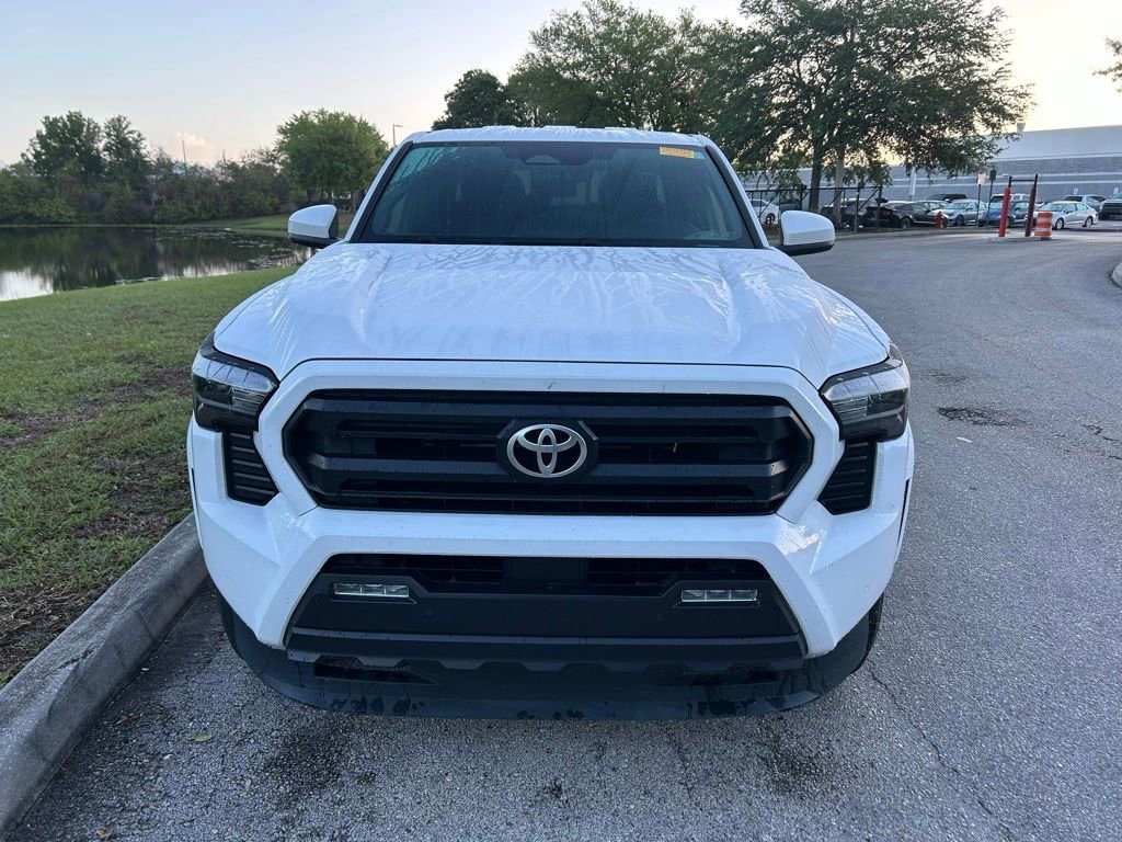 2024 Toyota Tacoma SR5 - Photo 8