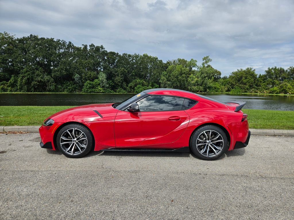 2023 Toyota Supra 2.0 photo 2