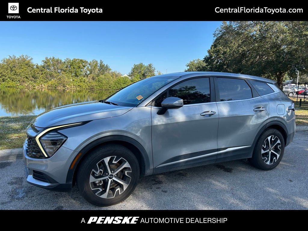 2024 Kia Sportage EX's photo