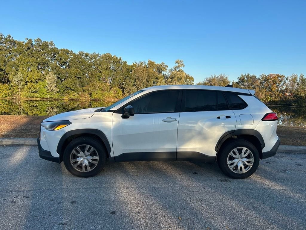 Used 2022 Toyota Corolla Cross L with VIN 7MUAAAAG7NV015690 for sale in Northfield, Minnesota
