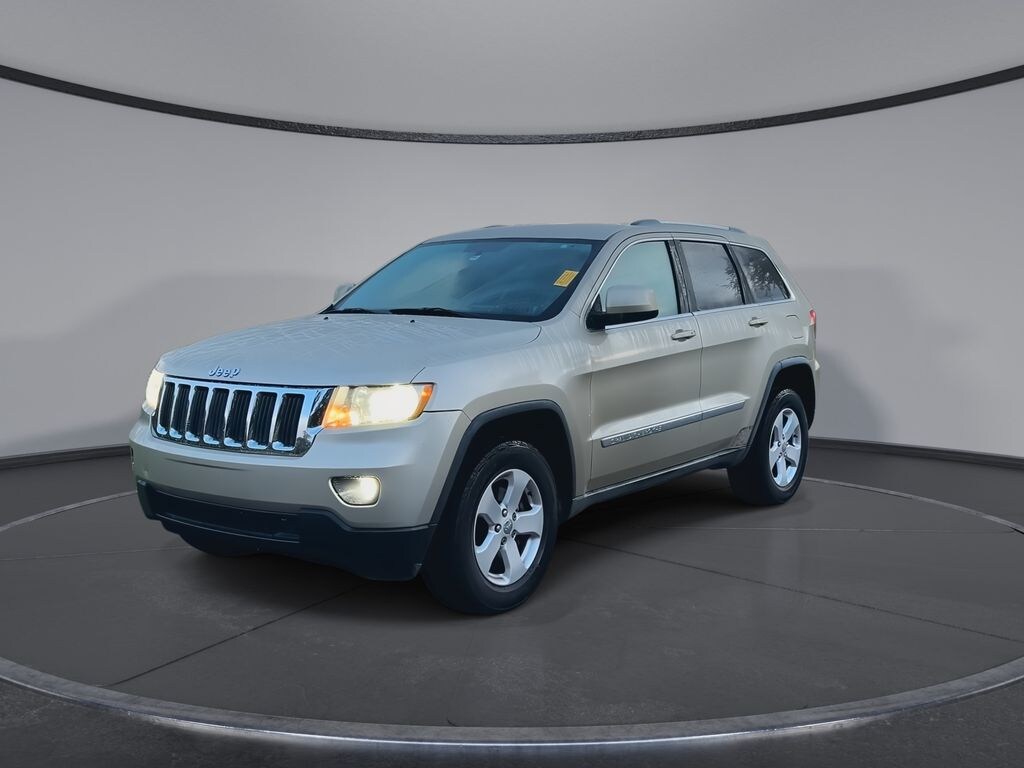 Used 2011 Jeep Grand Cherokee Laredo SUV