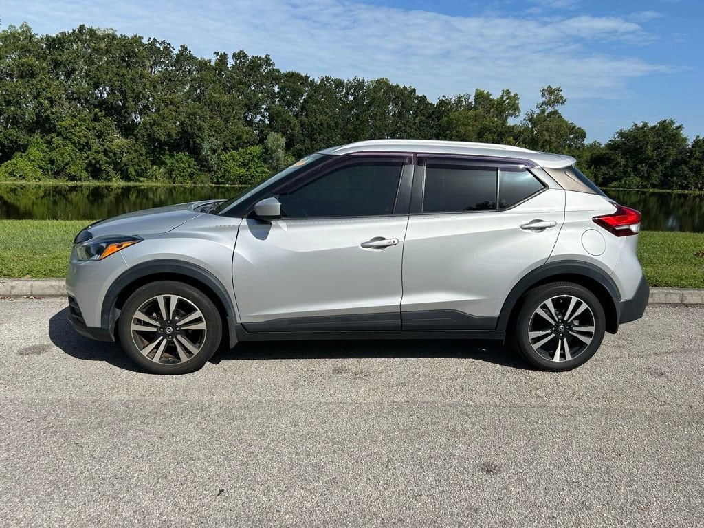 Used 2019 Nissan Kicks SV with VIN 3N1CP5CUXKL514998 for sale in Orlando, FL