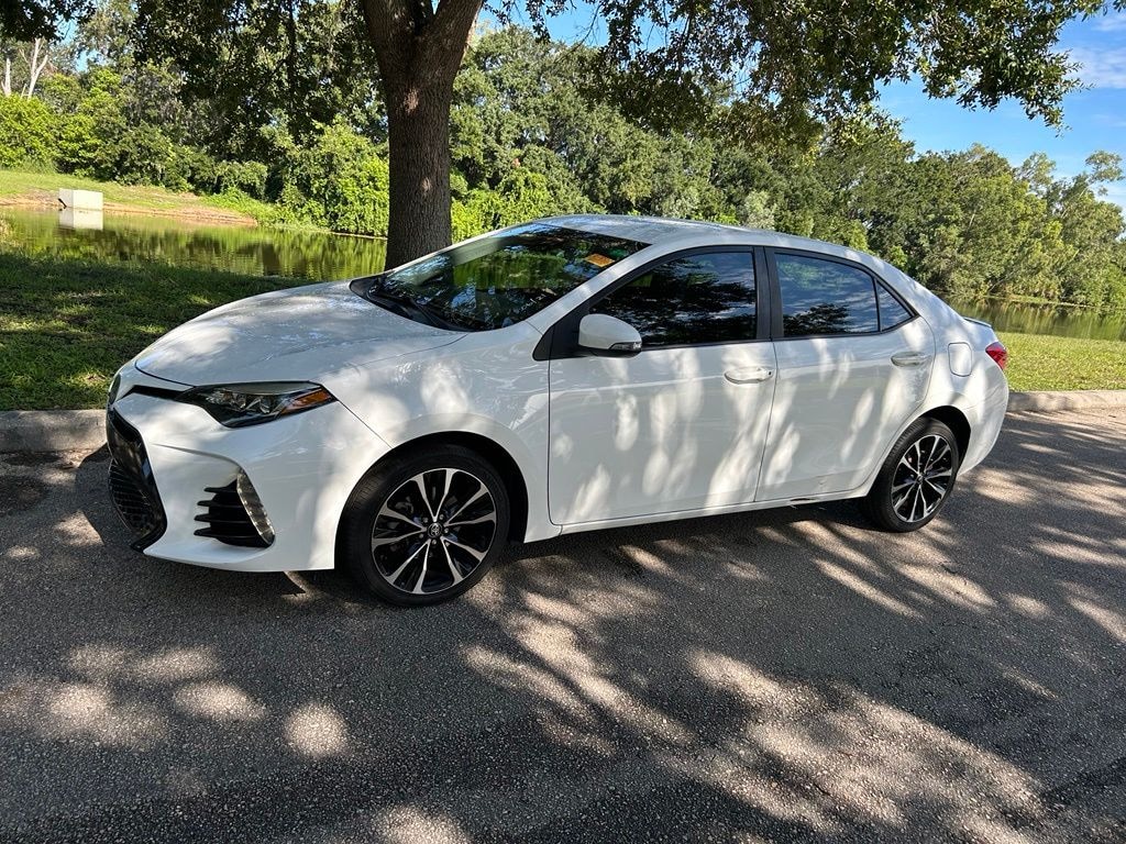 Used 2018 Toyota Corolla SE Sedan