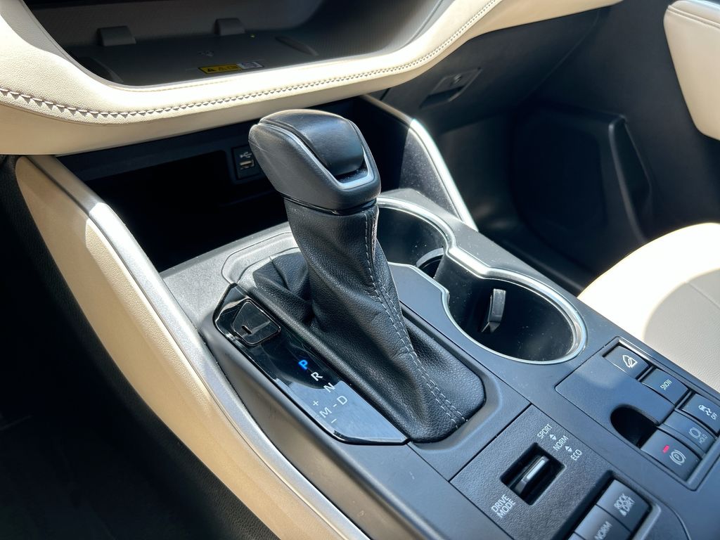 2023 Toyota Highlander XLE - Photo 27