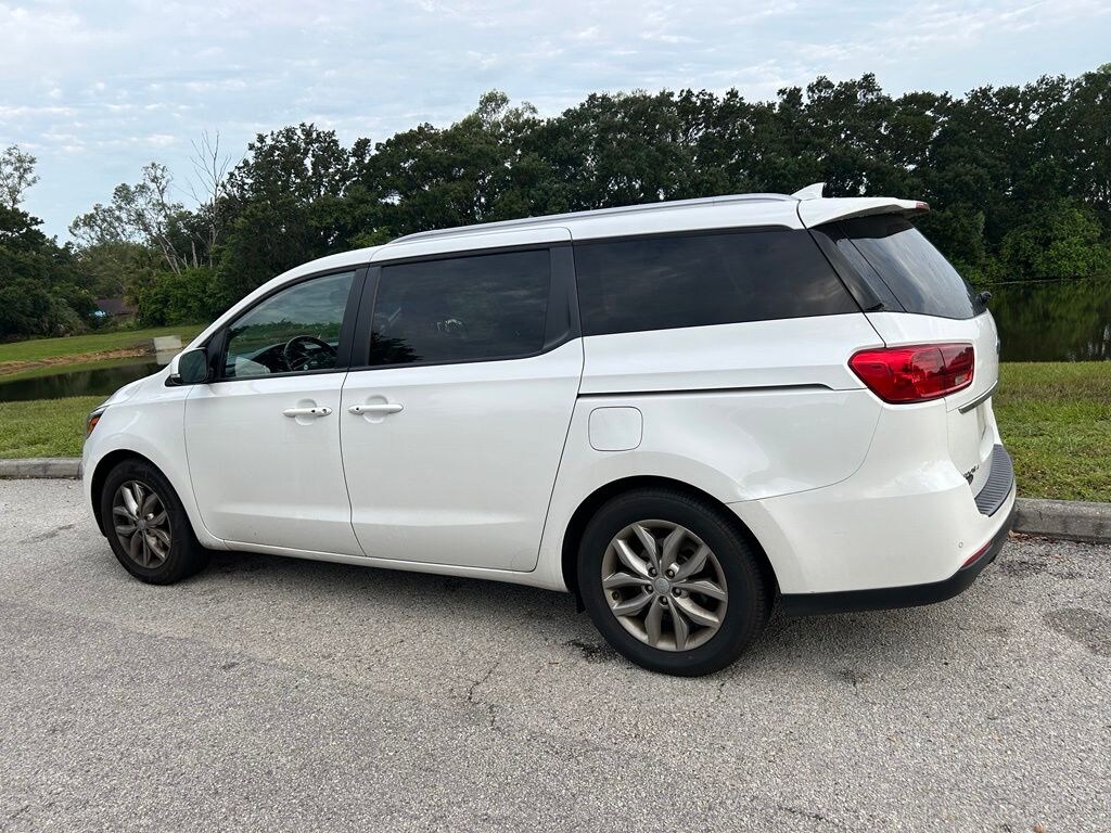 Used 2020 Kia Sedona EX Minivan/Van