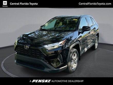2025 Toyota RAV4 XLE SUV