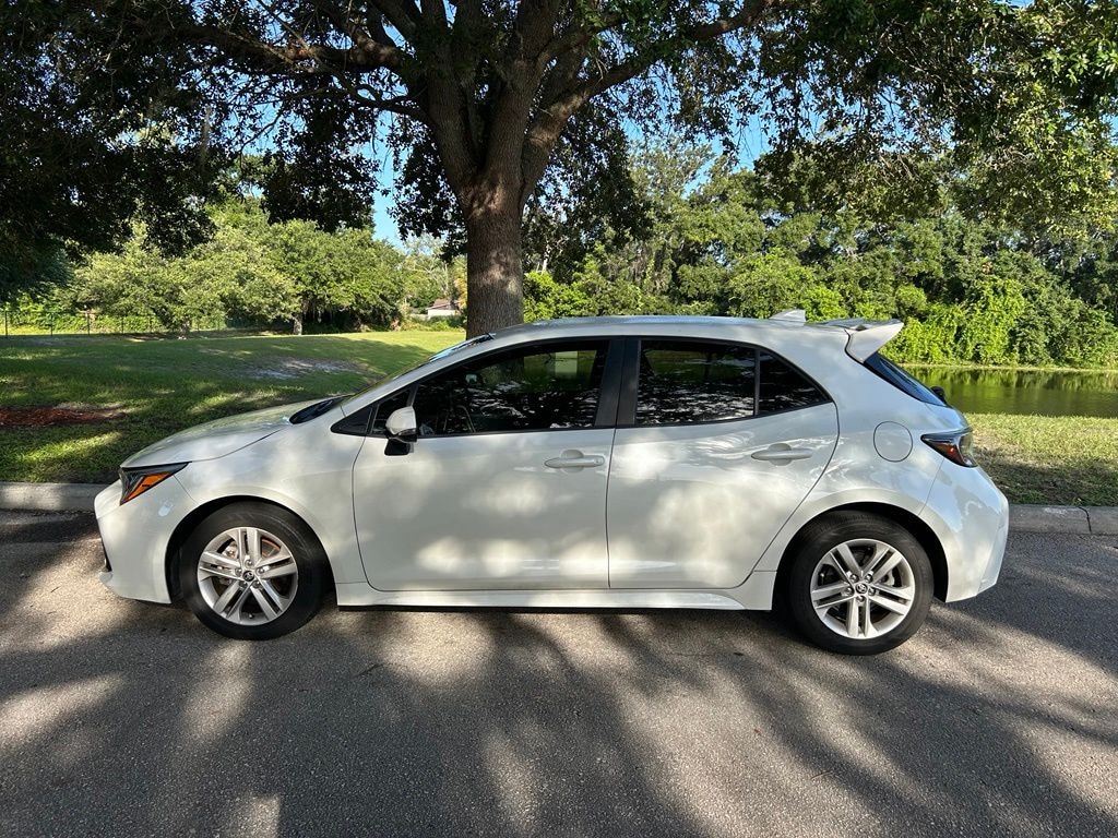 Used 2019 Toyota Corolla Hatchback SE Hatchback
