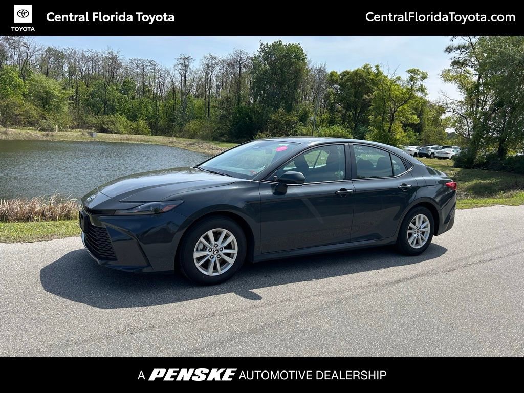2025 Toyota Camry Sedan 