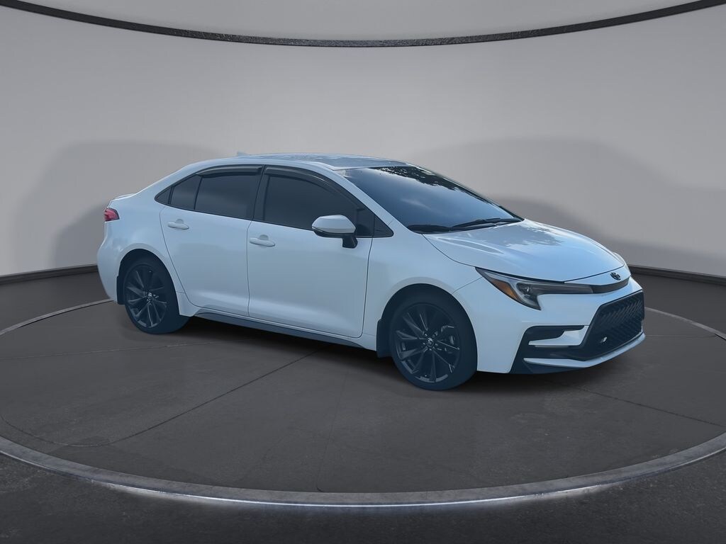 Used 2025 Toyota Corolla SE Sedan
