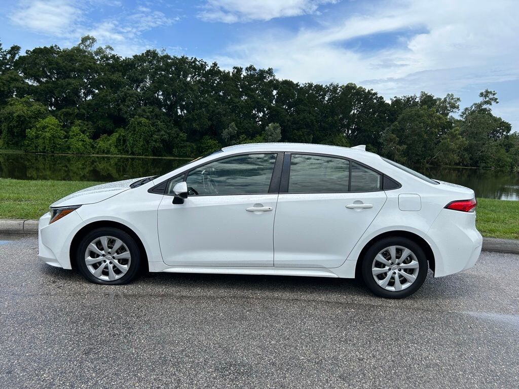 Used 2020 Toyota Corolla LE Sedan