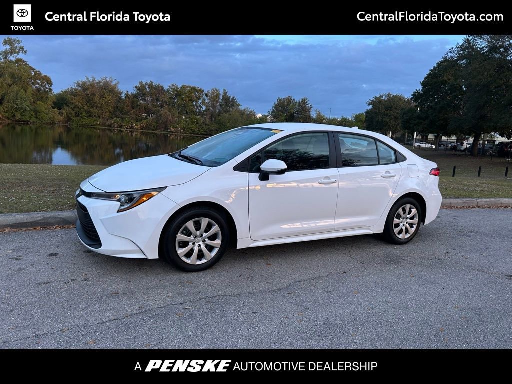 2024 Toyota Corolla LE