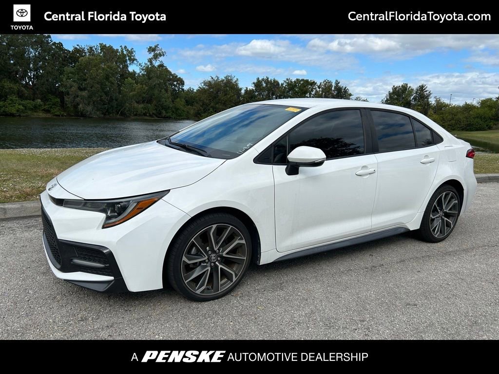 2022 Toyota Corolla SE's photo