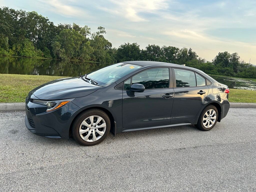 Used 2025 Toyota Corolla LE Sedan