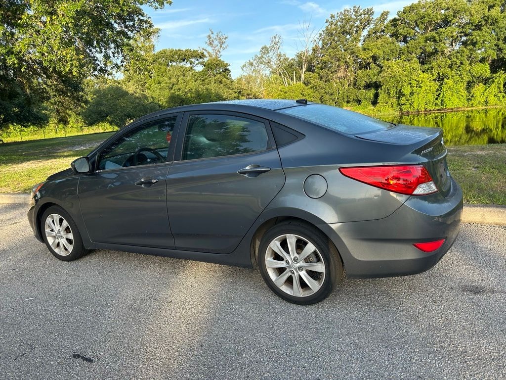 Used 2013 Hyundai Accent GLS Sedan