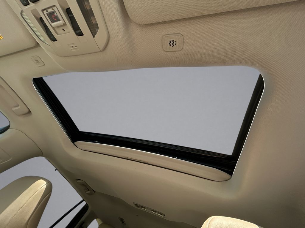 2023 Toyota Highlander XLE - Photo 30