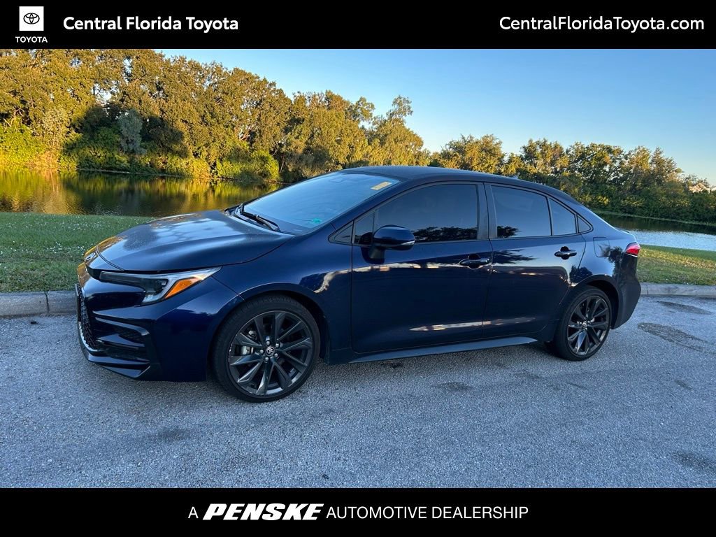 2024 Toyota Corolla SE's photo