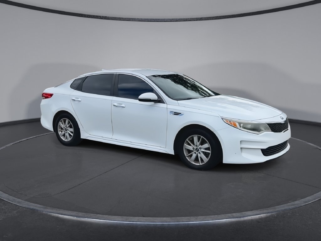 Used 2018 Kia Optima LX Sedan