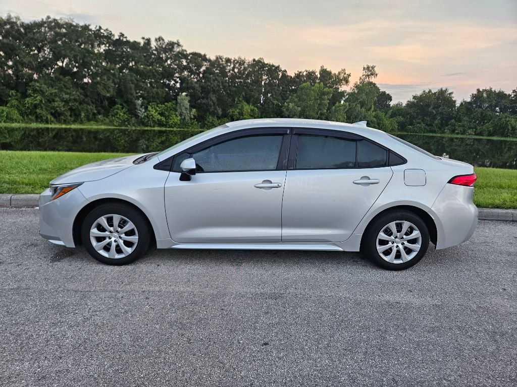 Used 2022 Toyota Corolla LE with VIN 5YFEPMAE0NP295715 for sale in Orlando, FL