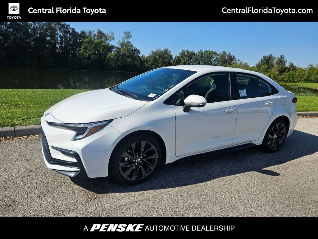 Used 2024 Toyota Corolla SE Sedan