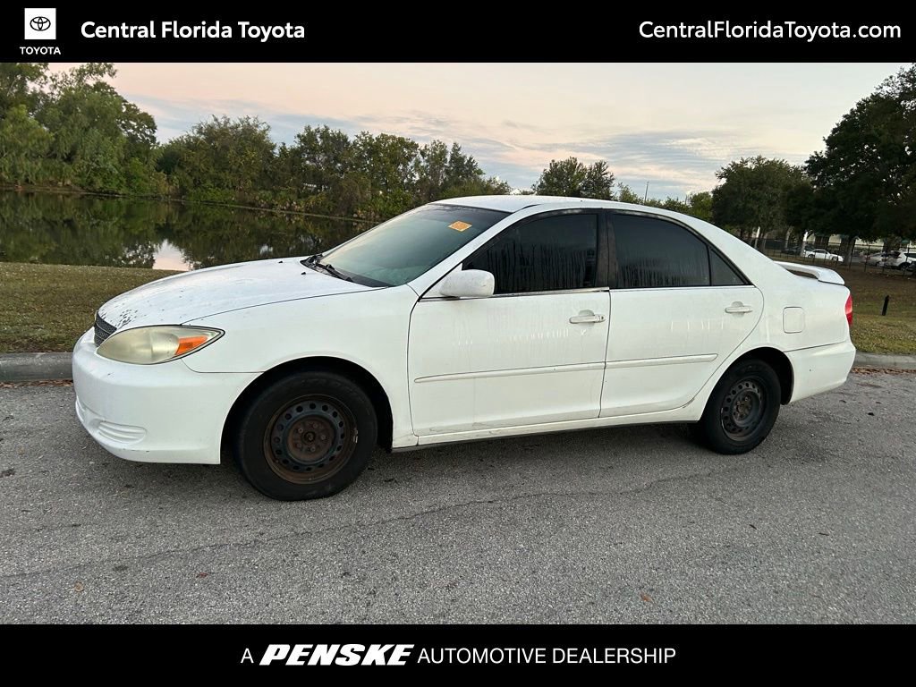 2002 Toyota Camry LE's photo