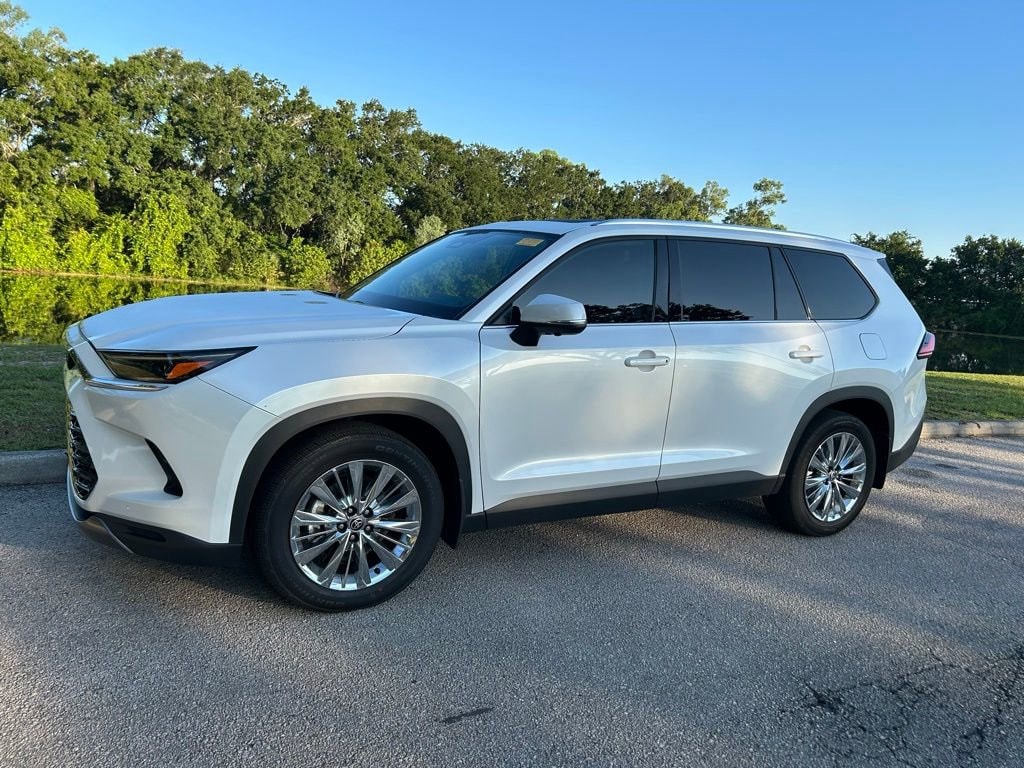 Used 2024 Toyota Grand Highlander Platinum SUV