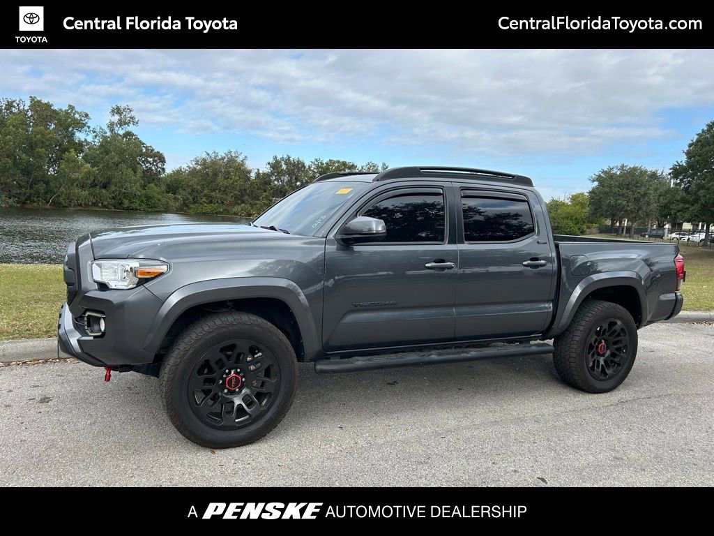 2022 Toyota Tacoma SR5's photo