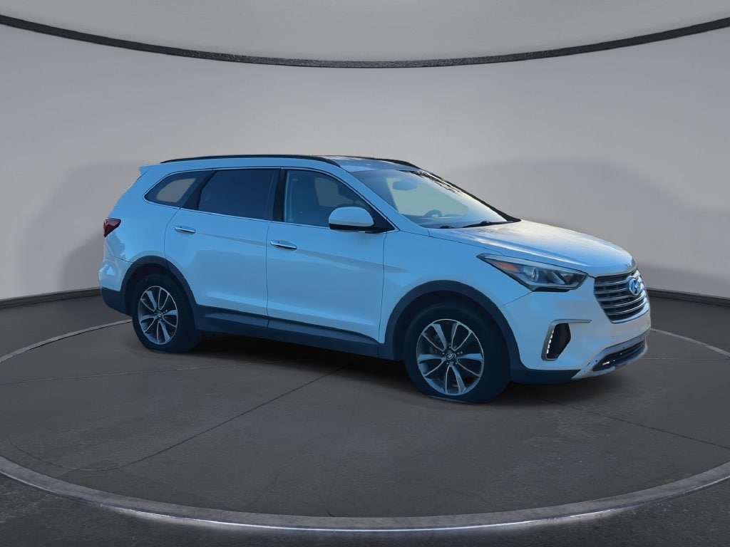 Used 2017 Hyundai Santa Fe SE SUV