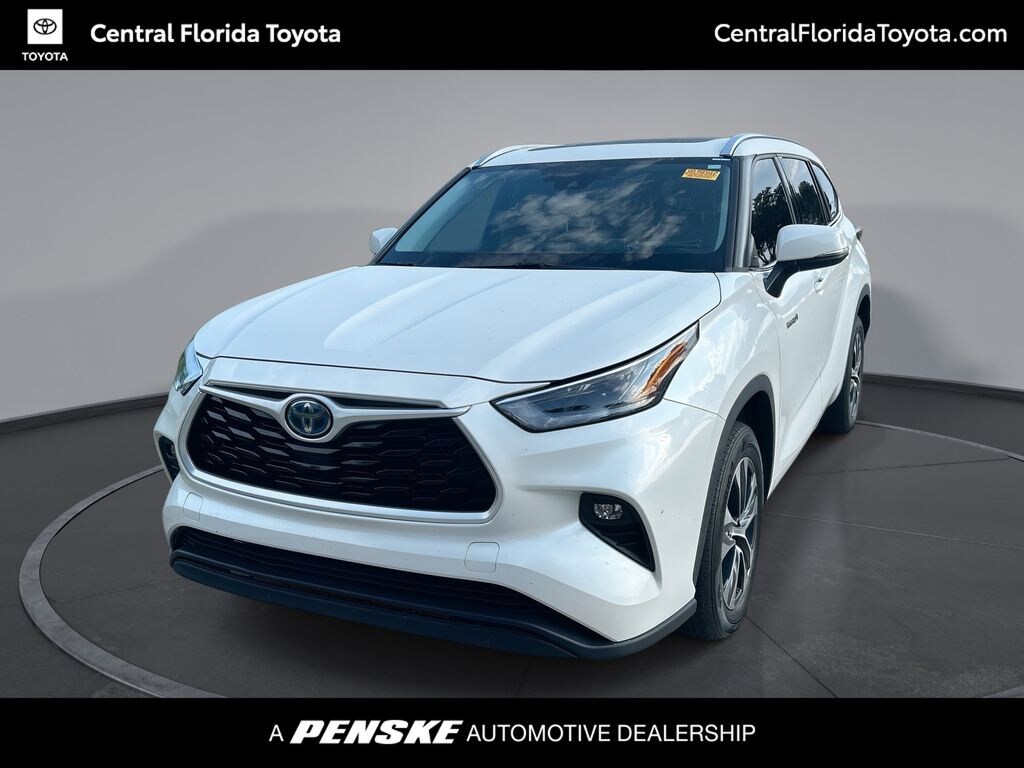 Used 2021 Toyota Highlander Hybrid XLE SUV
