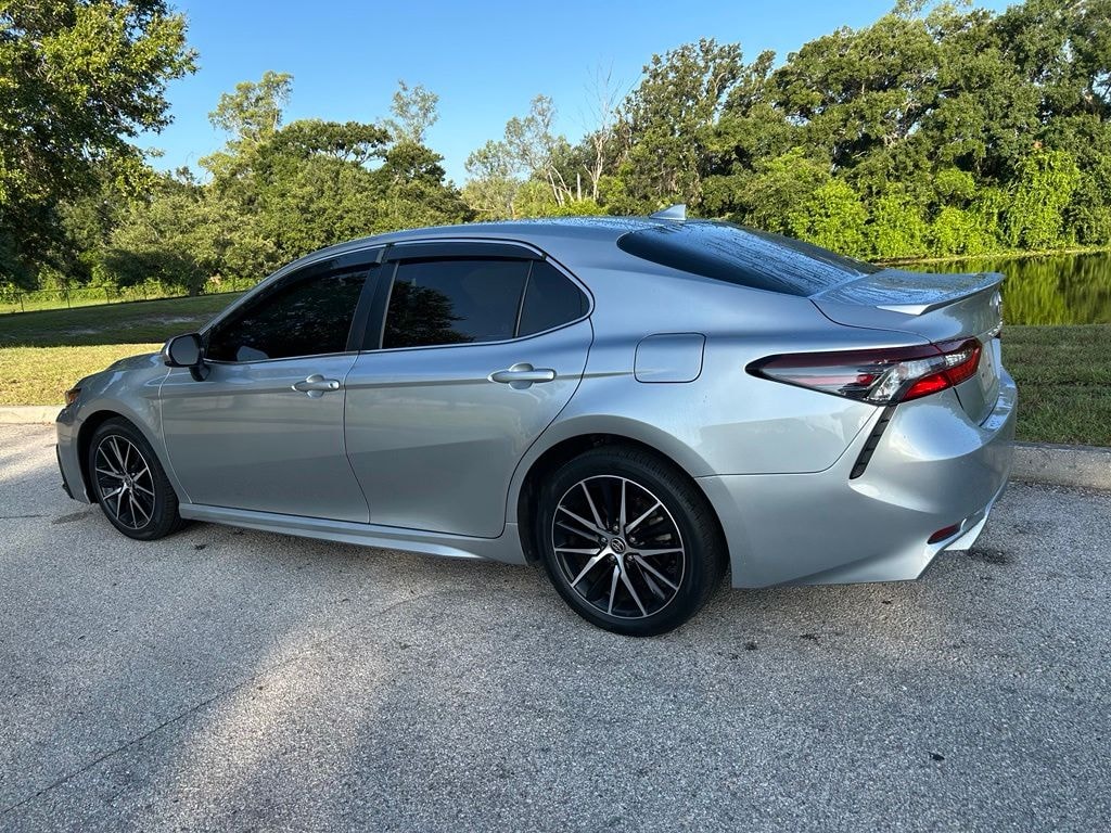 Used 2021 Toyota Camry SE Sedan