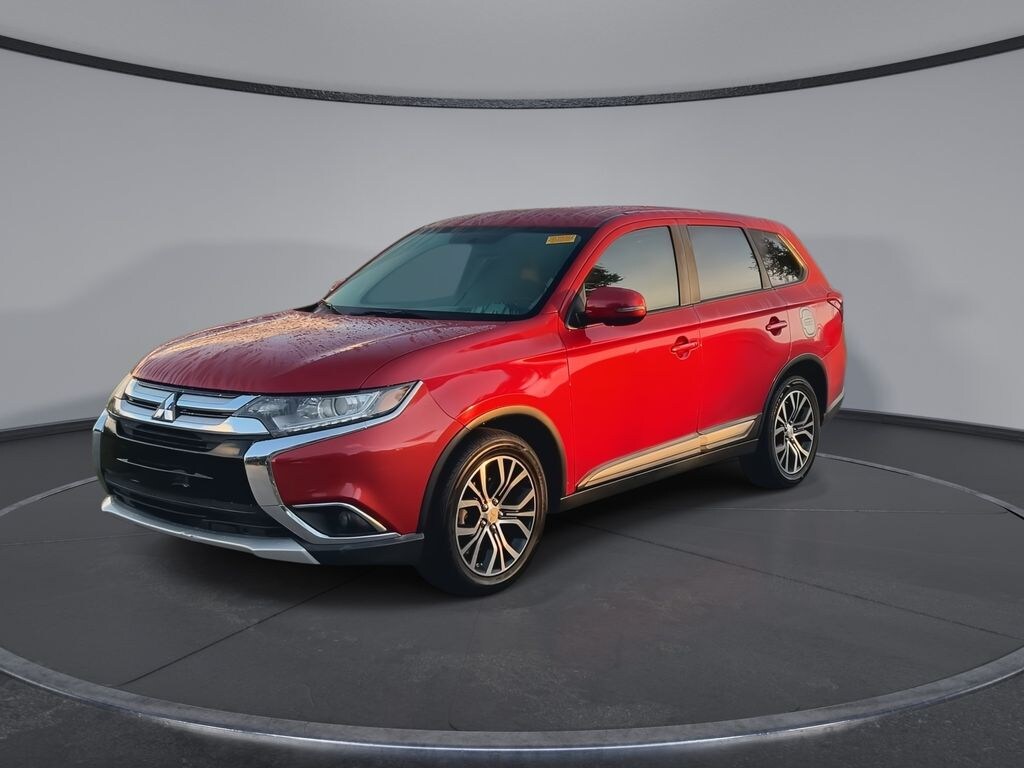 Used 2016 Mitsubishi Outlander SE SUV