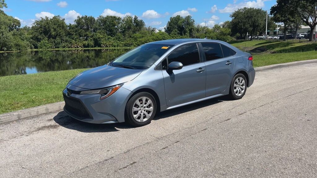 Used 2022 Toyota Corolla LE Sedan