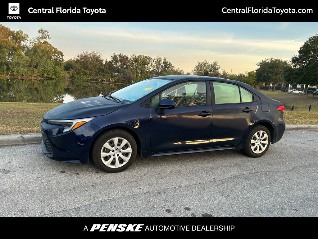 2025 Toyota Corolla LE