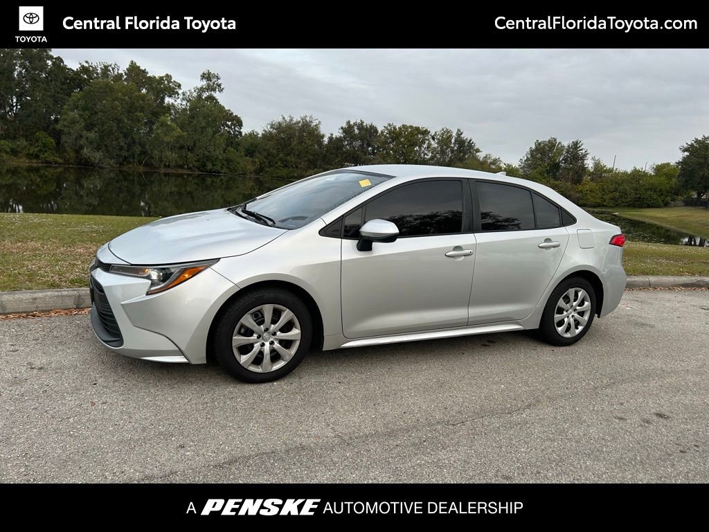 2024 Toyota Corolla LE
