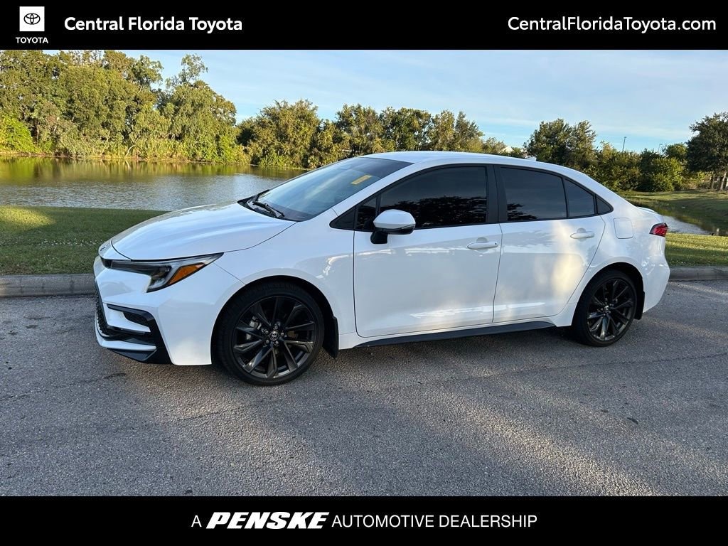 Used 2024 Toyota Corolla SE Sedan