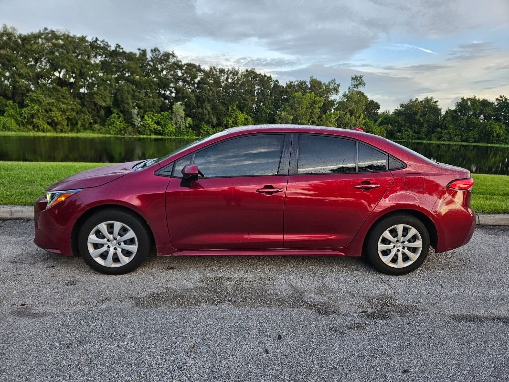 Used 2023 Toyota Corolla LE with VIN JTDB4MEE9PJ004089 for sale in Orlando, FL