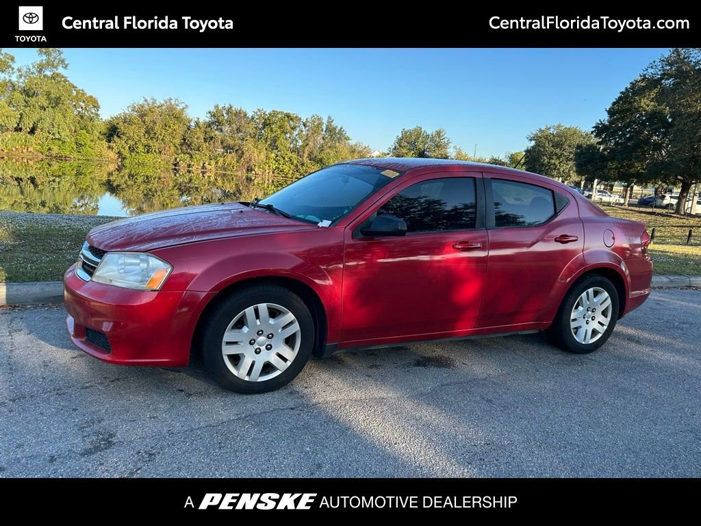 2014 Dodge Avenger SE's photo