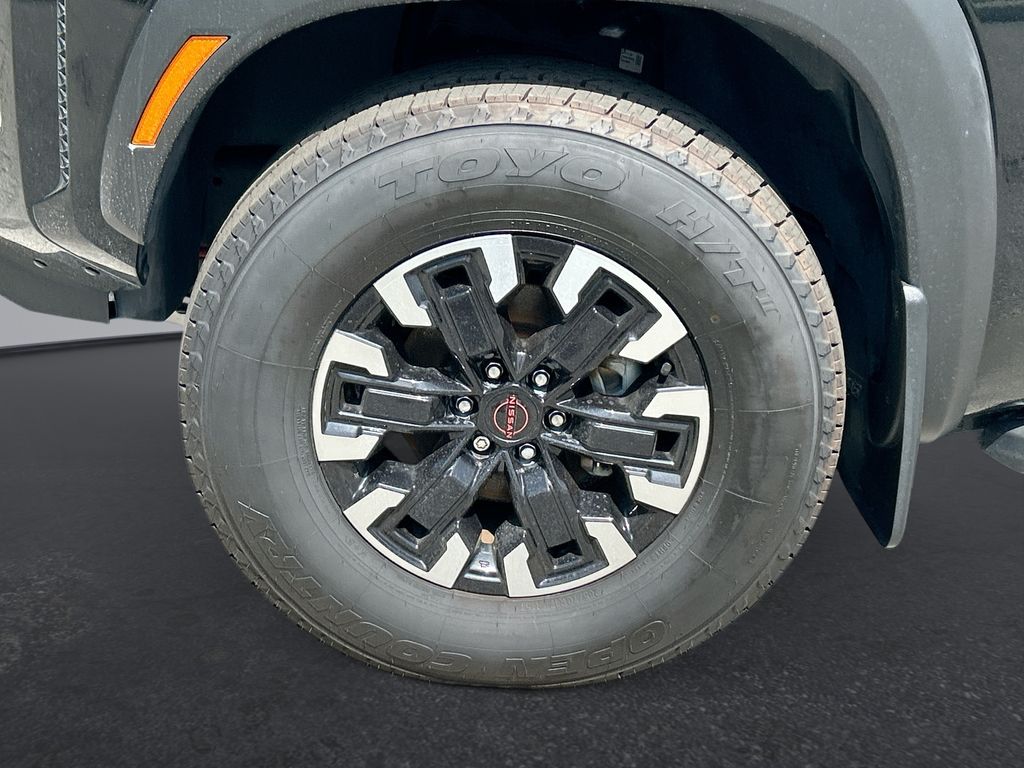 2023 Nissan Frontier PRO-4X - Photo 10