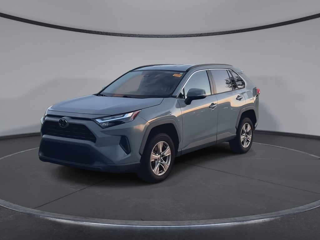 Used 2022 Toyota RAV4 XLE SUV