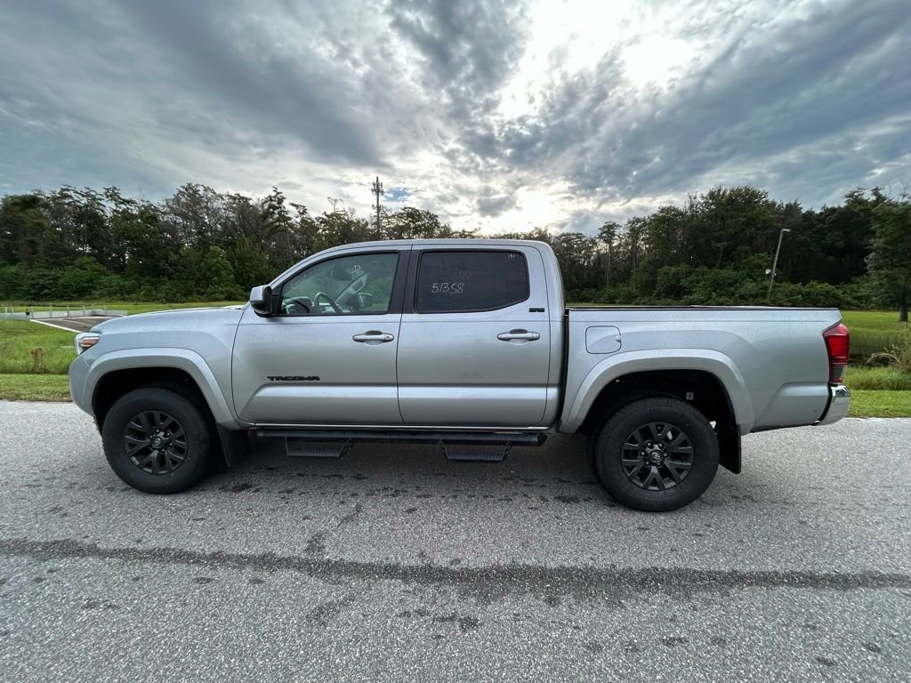 2023 Toyota Tacoma SR5 photo 2