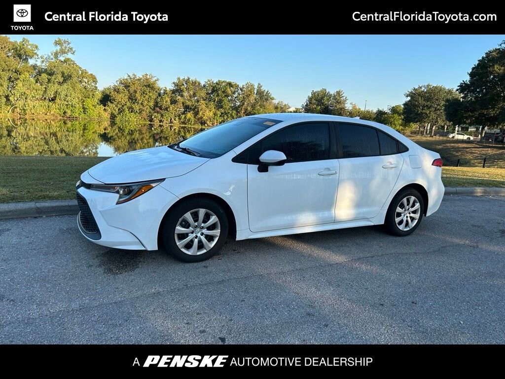 Used 2022 Toyota Corolla LE Sedan