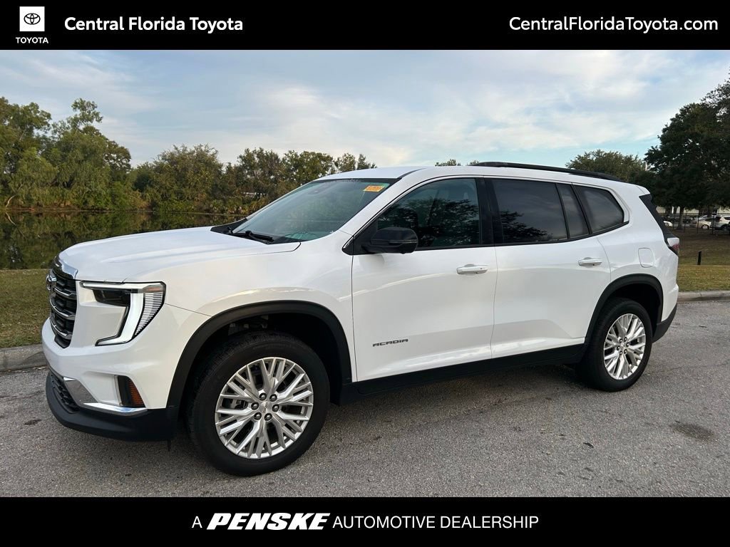 2024 GMC Acadia Elevation's photo