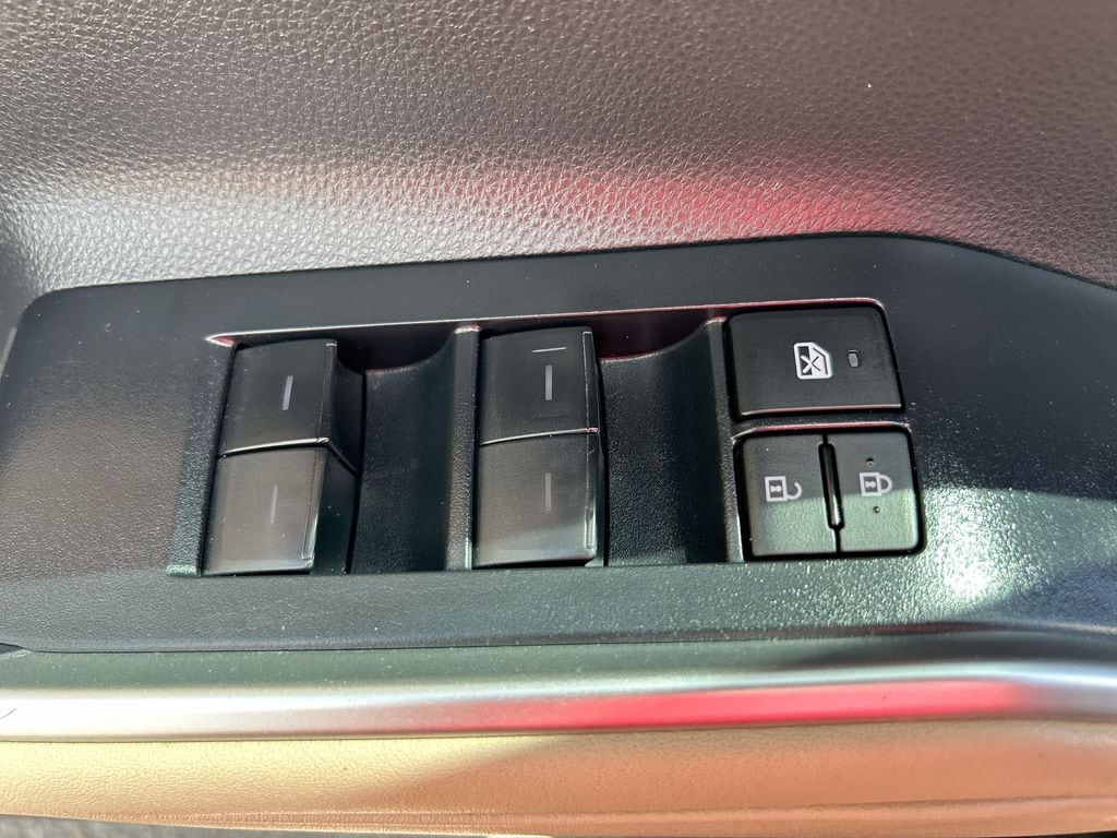2023 Toyota Highlander XLE - Photo 13